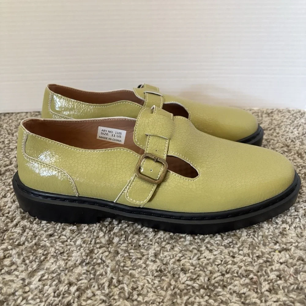 Women's Green buckle Mary Jane shoes New womens Size 11